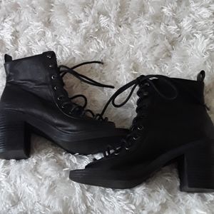 URBAN Outfitters Block Heels